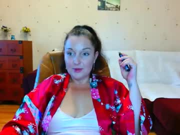 Alice3694 Chaturbate stream image from August 25, 2025