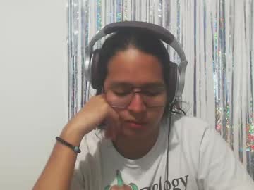 Beentage Chaturbate stream image from August 25, 2025