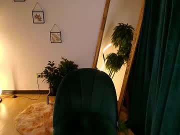 Laura_Palmerrrr Chaturbate stream image from August 25, 2025