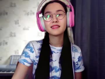 Sheenakensinger Chaturbate stream image from August 25, 2025