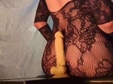Slimzen Chaturbate stream image from August 25, 2025