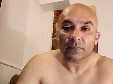 Bilie11 Chaturbate stream image from August 25, 2025