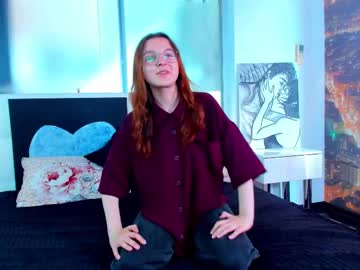 Colettasillas Chaturbate stream image from August 25, 2025