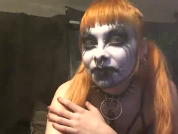 Xolannyox Chaturbate stream image from August 25, 2025