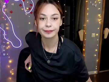 Natalimillers Chaturbate stream image from August 25, 2025