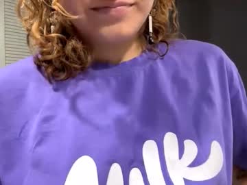 Portiadunnuck Chaturbate stream image from August 25, 2025