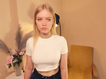 Kizzy_Crazy Chaturbate stream image from August 25, 2025