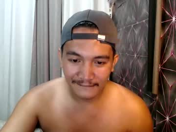 Hunkylloyd Chaturbate stream image from August 25, 2025