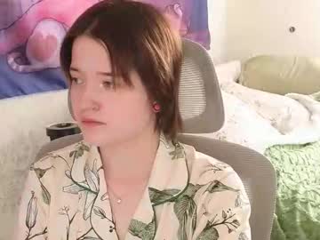 Meowki4 Chaturbate stream image from August 25, 2025