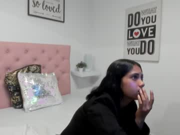 Lenaabloom Chaturbate stream image from August 25, 2025