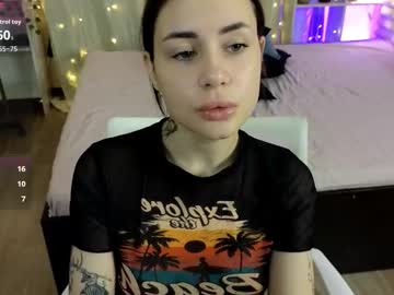 Vanessakeyn Chaturbate stream image from August 25, 2025
