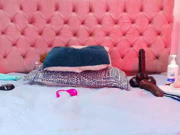 Auroraa_Miller Chaturbate stream image from August 25, 2025