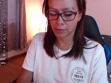 Emily_Leroy571240 Chaturbate stream image from August 25, 2025
