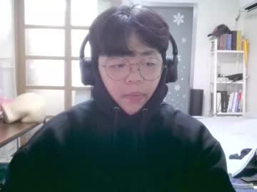 Rogue700 Chaturbate stream image from August 25, 2025