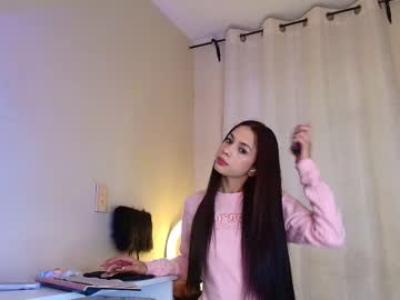 Shkendall Chaturbate stream image from August 25, 2025
