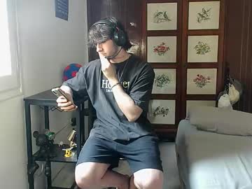 Thebulgueboyy Chaturbate stream image from August 25, 2025