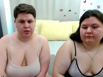Beckyandellen Chaturbate stream image from August 25, 2025