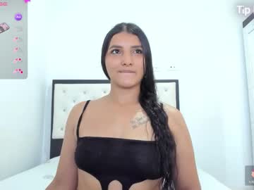Cutelatinax Chaturbate stream image from August 25, 2025