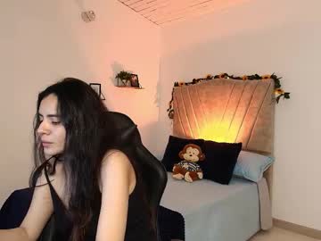 Honey_Buu Chaturbate stream image from August 25, 2025