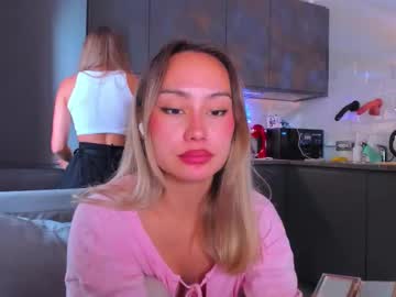 Strawberrypie99 Chaturbate stream image from August 25, 2025