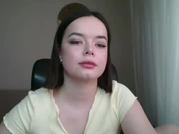 Winter__White_Rose Chaturbate stream image from August 25, 2025