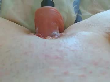 Kellygirl_21 Chaturbate stream image from August 25, 2025
