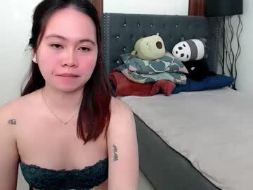 Urfcking_Lea Chaturbate stream image from August 25, 2025