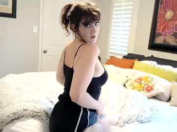 Sundae_Xxx Chaturbate stream image from August 25, 2025