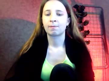 Linnsweety Chaturbate stream image from August 25, 2025