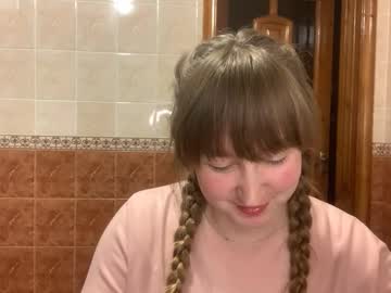 Maroonmoon_ Chaturbate stream image from August 25, 2025