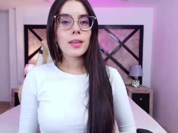 Miasilverr Chaturbate stream image from August 25, 2025