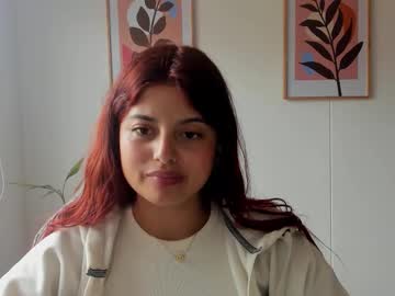 Shylittlebunny Chaturbate stream image from August 25, 2025