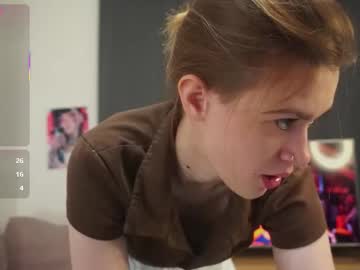 Esmacockayne Chaturbate stream image from August 25, 2025