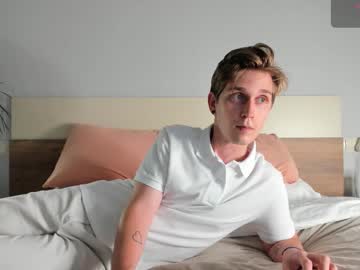 Shirizo Chaturbate stream image from August 25, 2025
