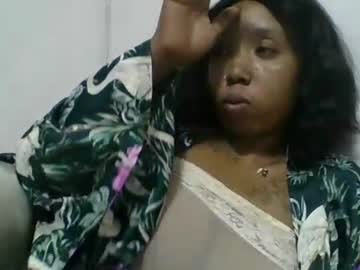 Hheritinaa Chaturbate stream image from August 25, 2025