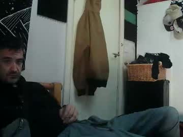 Stonedstroke Chaturbate stream image from August 25, 2025
