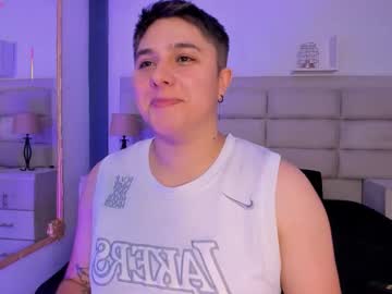 Iangilbert Chaturbate stream image from August 25, 2025