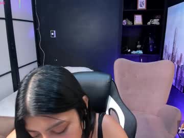 Sharonqueen1_ Chaturbate stream image from August 25, 2025