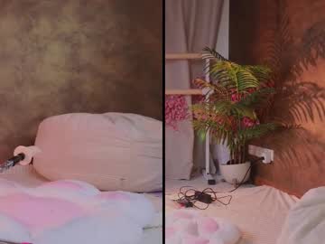 Morvelyn Chaturbate stream image from August 25, 2025