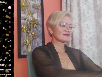 Scarlett_Paris Chaturbate stream image from August 26, 2025