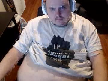 Thickcub223 Chaturbate stream image from August 26, 2025