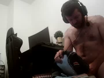 Smallcock2850 Chaturbate stream image from August 26, 2025