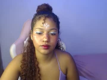 Lucia_Latina Chaturbate stream image from August 26, 2025