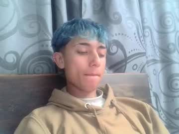 Aaronevilxx Chaturbate stream image from August 26, 2025