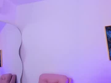Naomiiii__ Chaturbate stream image from August 26, 2025