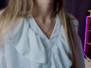 Janetguiel Chaturbate stream image from August 26, 2025