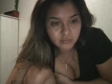 Tinnnyym Chaturbate stream image from August 26, 2025