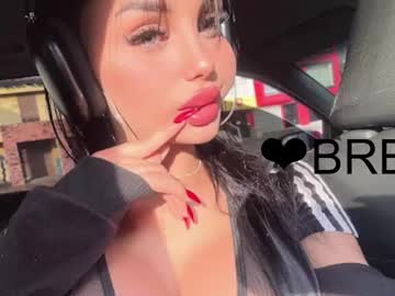 Angelrossario Chaturbate stream image from August 26, 2025