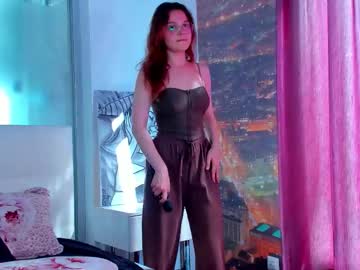 Colettasillas Chaturbate stream image from August 26, 2025