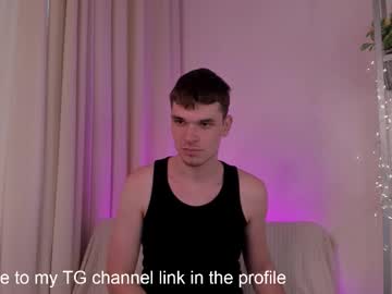 Franklinow Chaturbate stream image from August 26, 2025